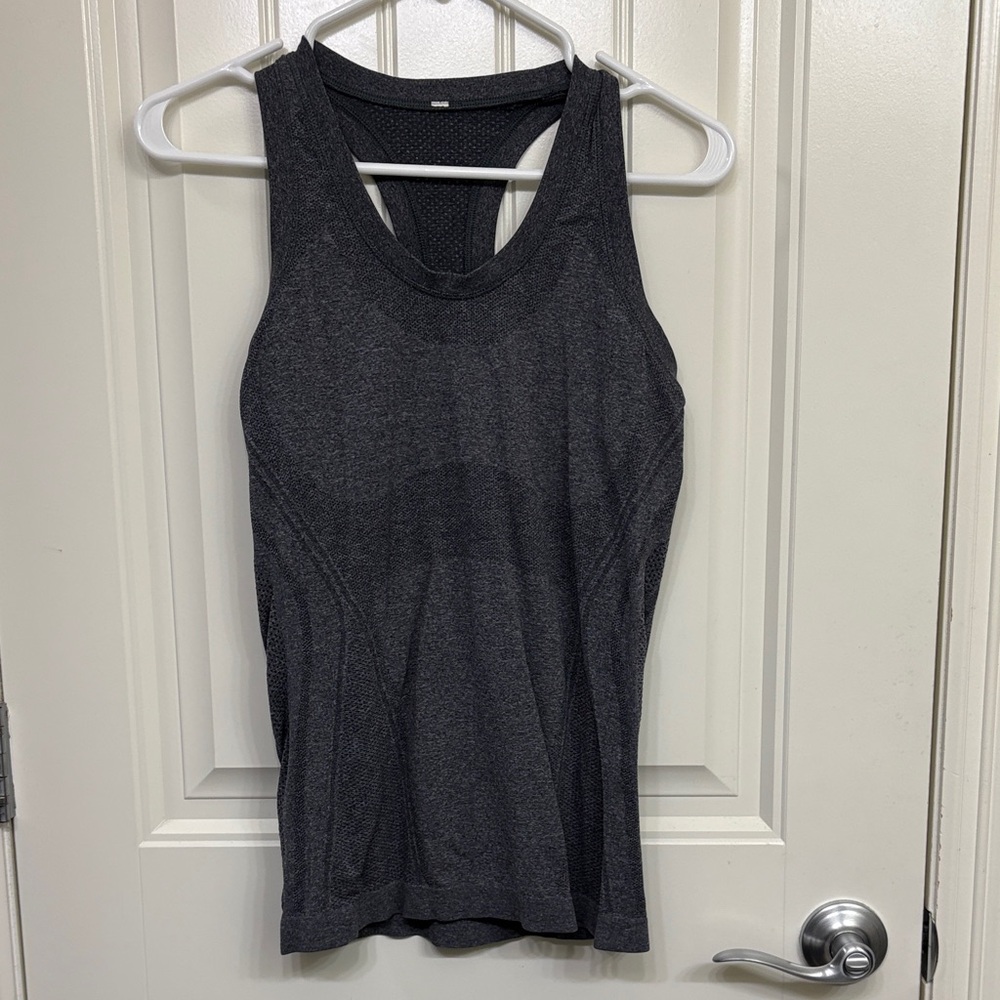 Athleta Momentum Women's Gray Sleeveless Tank Top